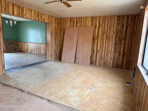 Living - 427 7th St, Plummer, ID 83851 photo 4 of 8