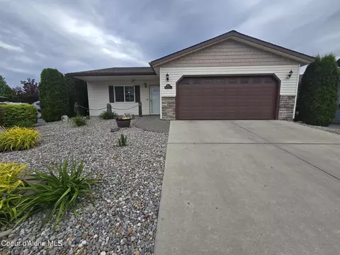 8622 W Bryce Canyon St, Rathdrum, ID 83858
