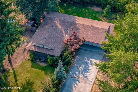11191 N Jonathan St, Hayden, ID 83835