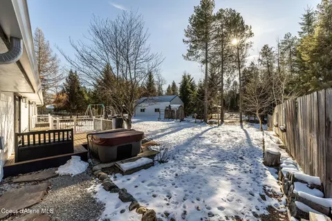 Exterior - 22 Robin Dr, Sagle, ID 83860 photo 9 of 12