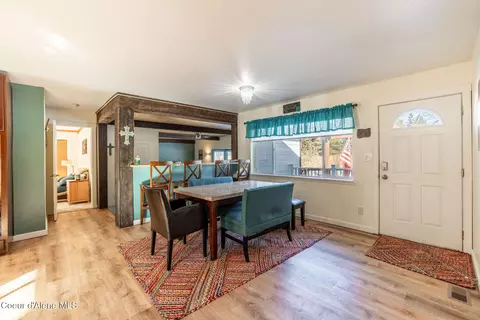 Dining - 22 Robin Dr, Sagle, ID 83860 photo 2 of 3