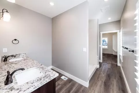 Entry Way - 4422 E Savea Ln, Post Falls, ID 83854 photo 3 of 5