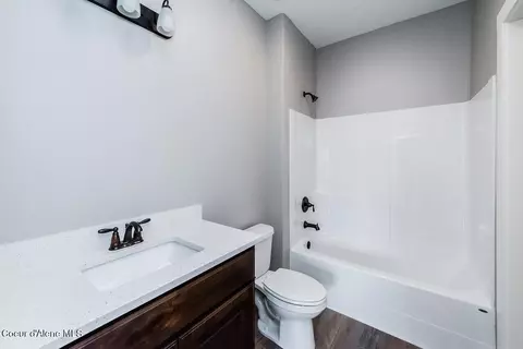 Bath - 4422 E Savea Ln, Post Falls, ID 83854 photo 2 of 2