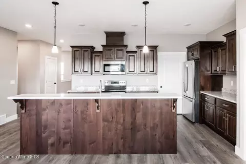 Kitchen - 4422 E Savea Ln, Post Falls, ID 83854 photo 4 of 5