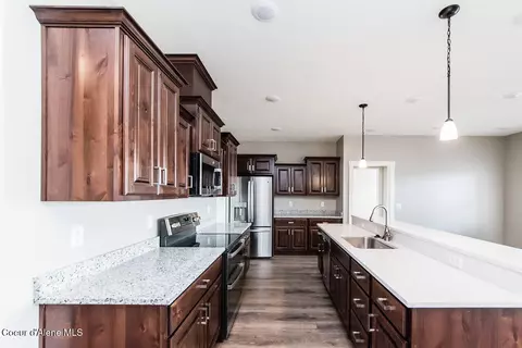 Kitchen - 4422 E Savea Ln, Post Falls, ID 83854 photo 3 of 5