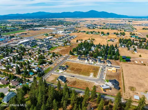 View/Area - 4422 E Savea Ln, Post Falls, ID 83854 photo 9 of 13