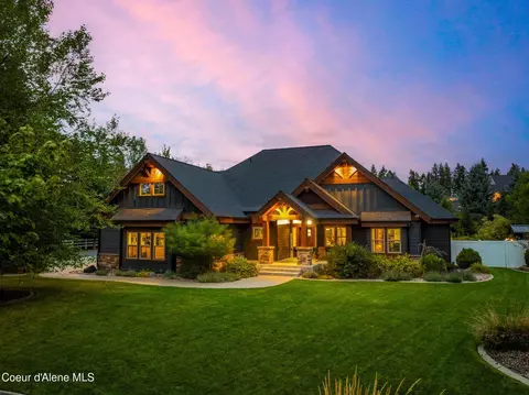 10832 N Blake Ct, Hayden, ID 83835