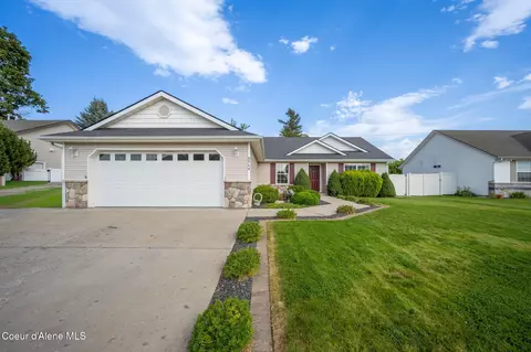 8964 N Handler Dr, Hayden, ID 83835 photo 1