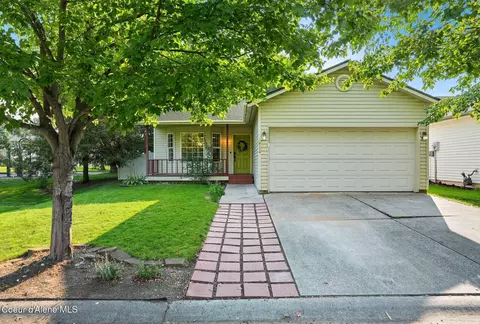 5794 N Lachaise Ln, Coeur D'alene, ID 83815