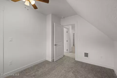 Bedroom - 138 W Riverside Ave, Kellogg, ID 83837 photo 6 of 7