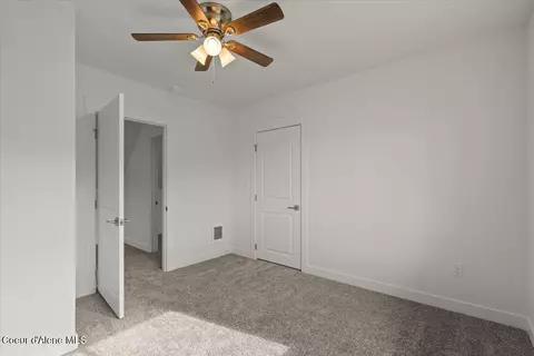 Bedroom - 138 W Riverside Ave, Kellogg, ID 83837 photo 4 of 7