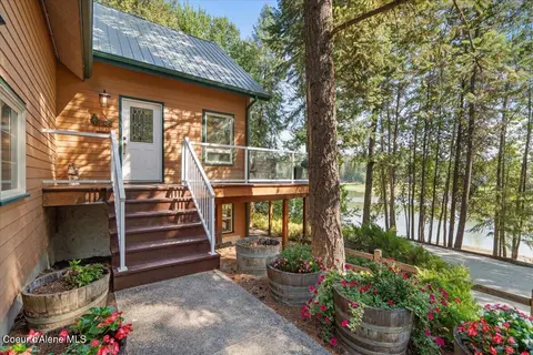 188 San Souci Dr, Blanchard, ID 83804