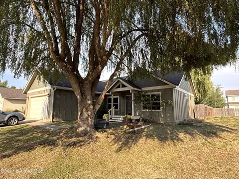 Exterior - 1126 Elderberry Ave, Sandpoint, ID 83864 photo 2 of 3