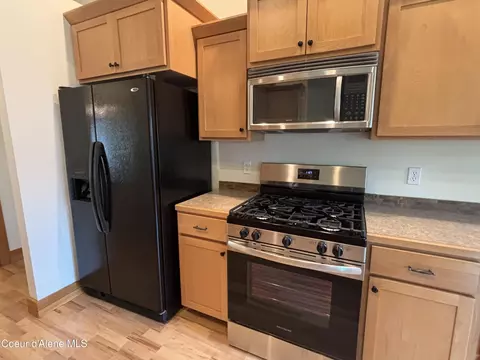 Kitchen - 1126 Elderberry Ave, Sandpoint, ID 83864 photo 3 of 3