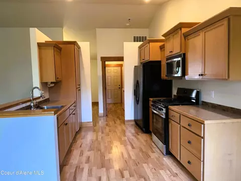 Entry Way - 1126 Elderberry Ave, Sandpoint, ID 83864 photo 2 of 2