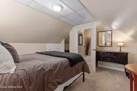 Bedroom - 124 King St, Wallace, ID 83873 photo 4 of 6