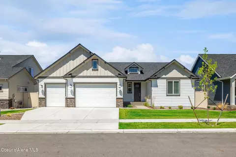 4457 E Corsac Fox Ave, Post Falls, ID 83854