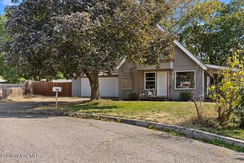 3312 N 6th Pl, Coeur D'alene, ID 83815