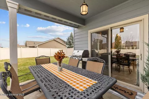 Exterior - 2989 N Durrow Loop, Post Falls, ID 83854 photo 4 of 9