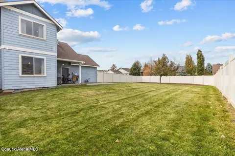 Exterior - 2989 N Durrow Loop, Post Falls, ID 83854 photo 6 of 9
