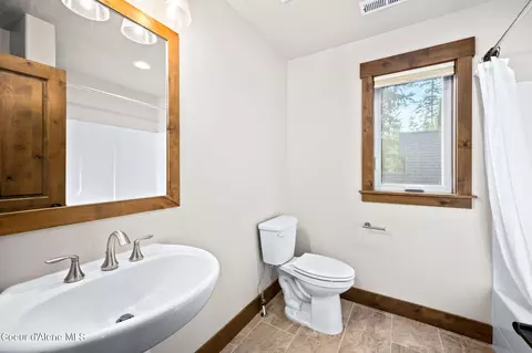 Bath - 12552 N Walden Loop, Rathdrum, ID 83858 photo 6 of 6