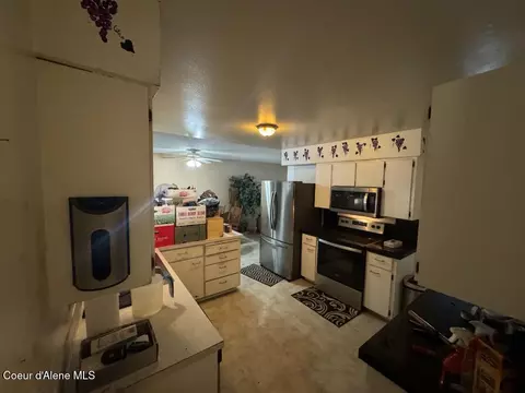 709 E 20th Ave, Post Falls, ID 83854 photo 3