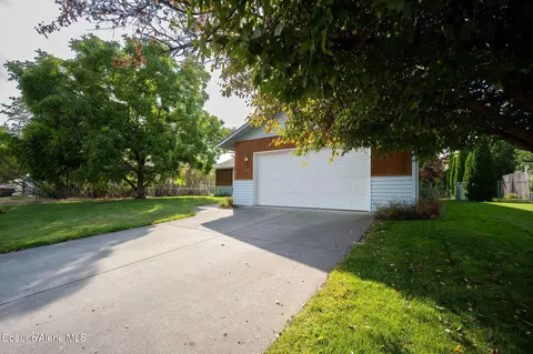 Exterior - 1601 N Pine St, Post Falls, ID 83854 photo 3 of 11