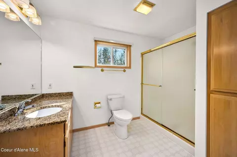 Bath - 1601 N Pine St, Post Falls, ID 83854 photo 1 of 2