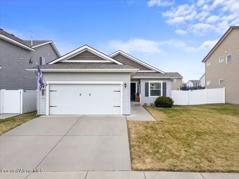 8247 N Wentworth St, Post Falls, ID 83854