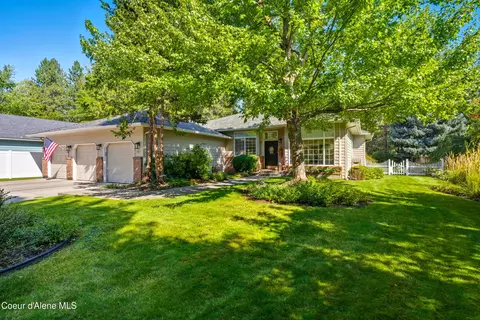 Exterior - 5811 E Shoreline Dr, Post Falls, ID 83854 photo 3 of 10