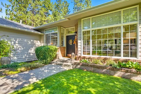Exterior - 5811 E Shoreline Dr, Post Falls, ID 83854 photo 2 of 10