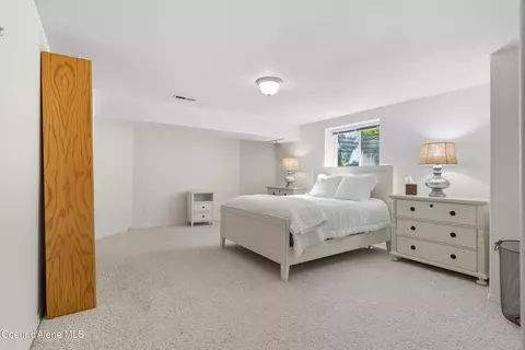 Bedroom - 5811 E Shoreline Dr, Post Falls, ID 83854 photo 7 of 7