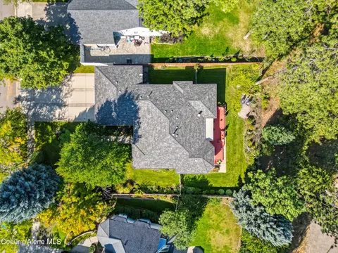 View/Area - 5811 E Shoreline Dr, Post Falls, ID 83854 photo 1 of 9