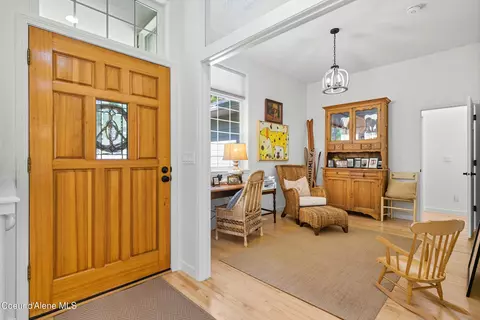 Entry Way - 5811 E Shoreline Dr, Post Falls, ID 83854 photo 1 of 1
