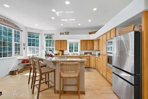 Kitchen - 5811 E Shoreline Dr, Post Falls, ID 83854 photo 1 of 5