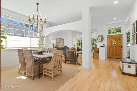 Dining - 5811 E Shoreline Dr, Post Falls, ID 83854 photo 1 of 2