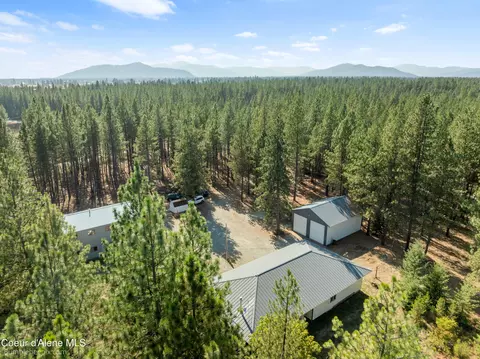 30000 N Red Fish St, Athol, ID 83801