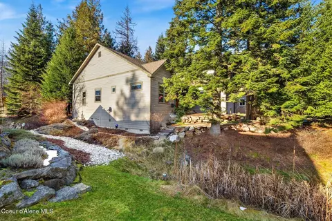 Exterior - 4303 Burns Ct, Sandpoint, ID 83864 photo 3 of 9