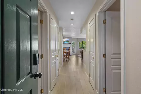 Entry Way - 4732 S Arrow Point Dr # 101, Harrison, ID 83833 photo 1 of 1