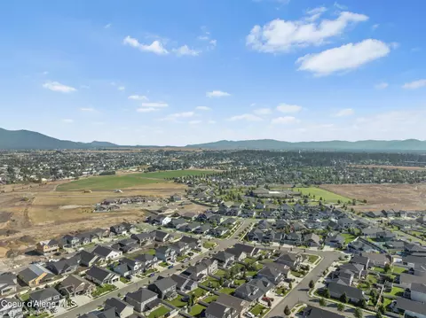 View/Area - 1992 W Malad Ave, Post Falls, ID 83854 photo 8 of 17