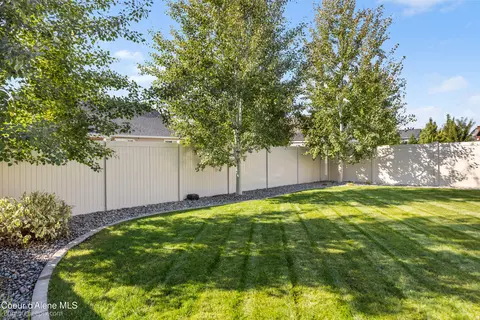 Exterior - 1992 W Malad Ave, Post Falls, ID 83854 photo 5 of 12
