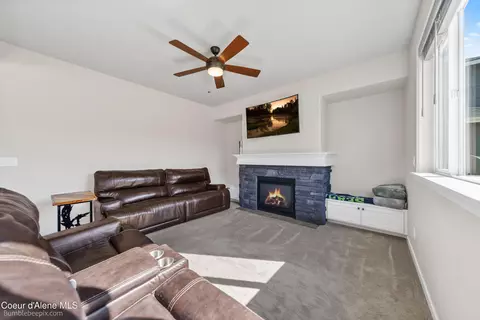 Living - 1992 W Malad Ave, Post Falls, ID 83854 photo 2 of 2