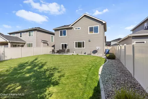 Exterior - 1992 W Malad Ave, Post Falls, ID 83854 photo 6 of 12