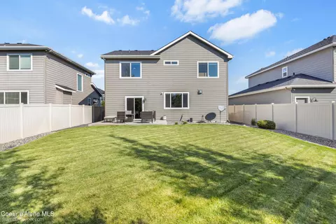 Exterior - 1992 W Malad Ave, Post Falls, ID 83854 photo 7 of 12