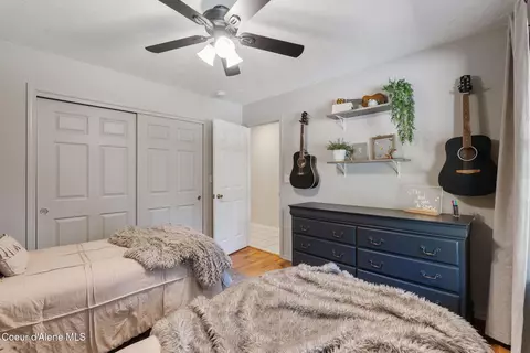 Bedroom - 400 High Rd, Sandpoint, ID 83864 photo 5 of 5