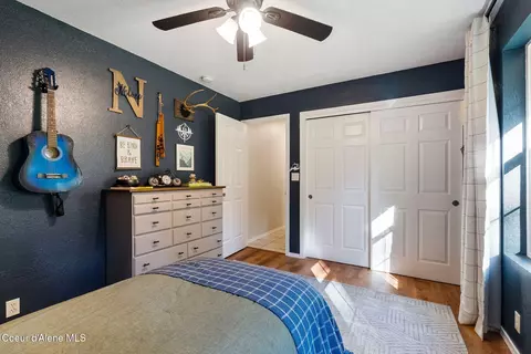 Bedroom - 400 High Rd, Sandpoint, ID 83864 photo 3 of 5