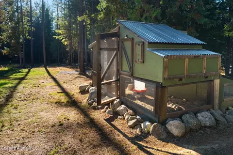 Exterior - 400 High Rd, Sandpoint, ID 83864 photo 14 of 17