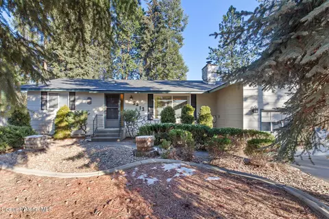 3212 N Honeysuckle Dr, Coeur D'alene, ID 83815