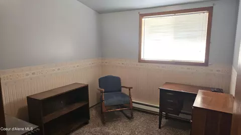 Bedroom - 102 Pine Ave, Pinehurst, ID 83850 photo 2 of 2