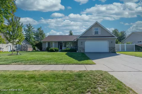 2066 E Goldleaf Ln, Coeur D'alene, ID 83814